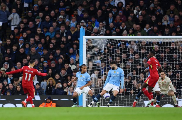 Salah lập 6 kỷ lục khi giúp Liverpool đánh bại Man City, có thể vượt thành tích tốt nhất của Messi - Ảnh 2.