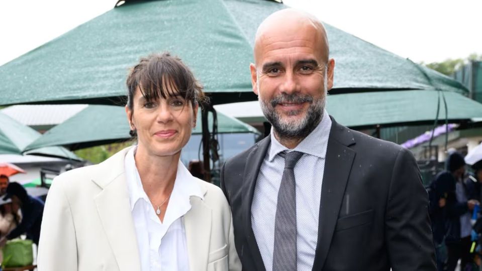 HLV Pep Guardiola bắt đầu tiến hành thủ tục ly hôn, hé lộ khối tài sản khổng lồ sẽ bị chia - Ảnh 1.