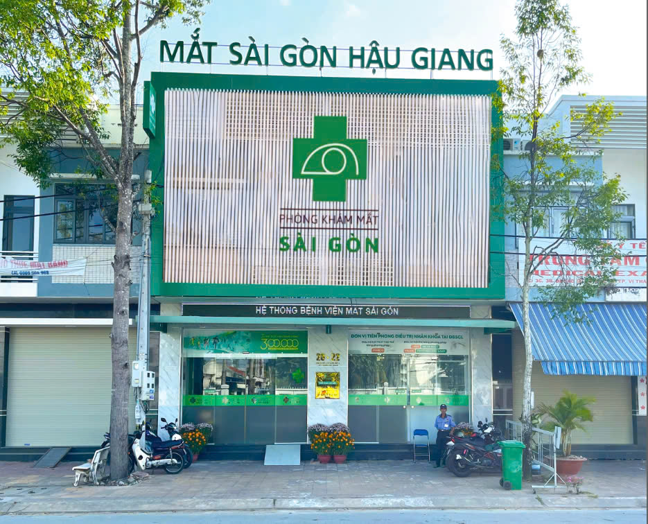 Phòng khám Mắt Sài Gòn Hậu Giang kỷ niệm 2 năm thành lập - Ảnh 1.