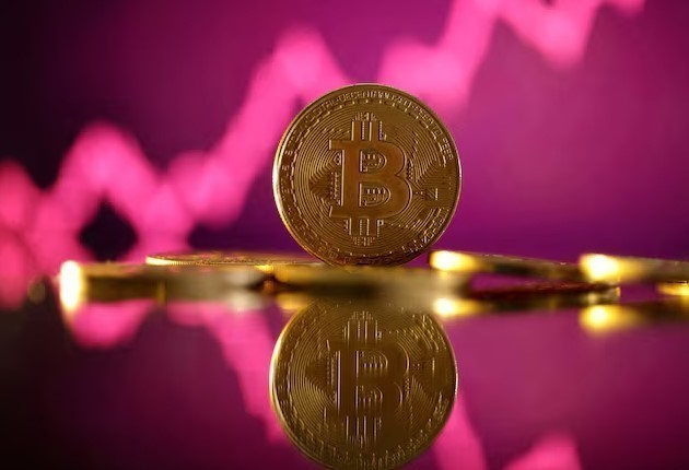 Bitcoin rơi xuống dưới ngưỡng 100.000 USD do lo ngại cuộc chiến thương mại toàn cầu - Ảnh 1.