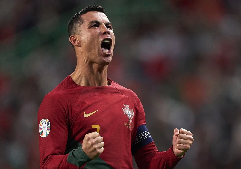 Ronaldo! Bao giờ thì anh mới ngừng vĩ đại? - Ảnh 1.