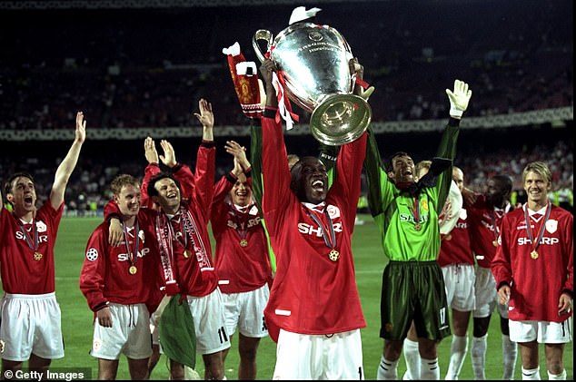 Dwight Yorke: Từ huyền thoại sân cỏ đến cuộc sống xa hoa và những bê bối đời tư - Ảnh 1.