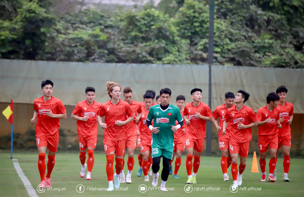 Tin nóng bóng đá Việt Nam hôm nay 11/3: Tiến Linh vẫn tập trung đội tuyển; V.League có thể nghỉ 2 tháng vì SEA Games và VCK U23 châu Á - Ảnh 2.