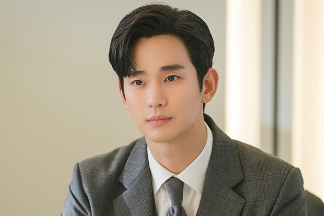 Những phát ngôn và hành vi quá khứ của Kim Soo Hyun bị &quot;phanh phui&quot; - Ảnh 2.