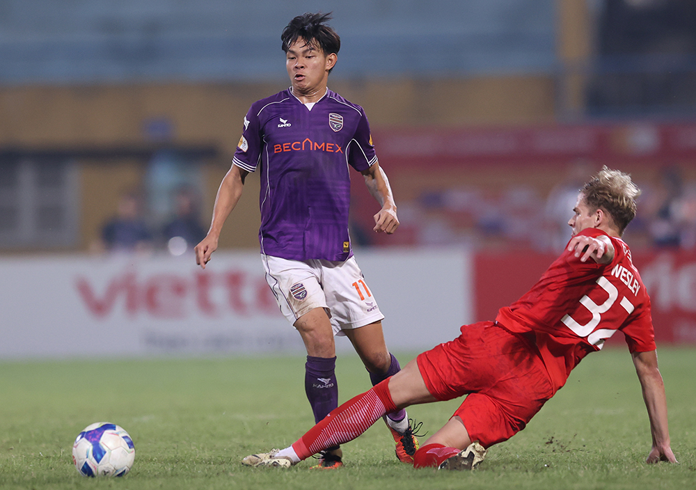 Tiêu điểm: V-League đột phá, có thật là tin mừng? - Ảnh 1.