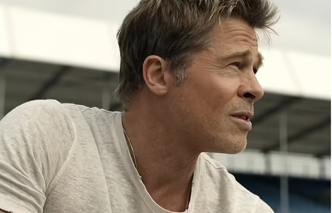 Người hâm mộ Brad Pitt &quot;sởn da gà&quot; trước trailer đầu tiên của &quot;F1&quot; đầy cảnh gợi cảm và đua xe nghẹt thở - Ảnh 2.