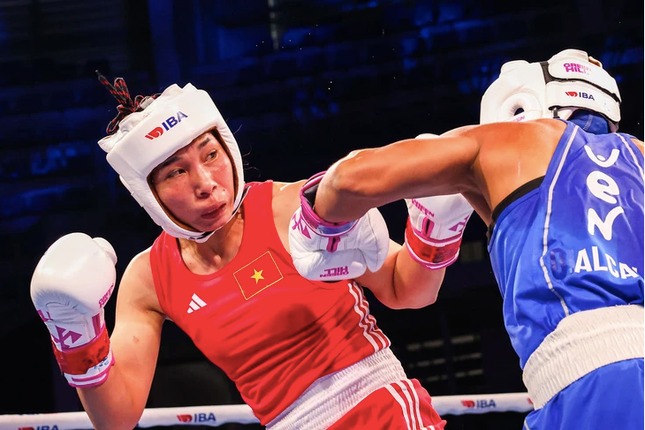 Bà mẹ 2 con người Tày giúp Việt Nam có huy chương duy nhất ở giải boxing thế giới 2025 - Ảnh 1.