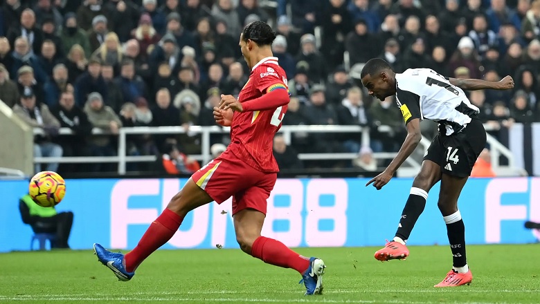 Trực tiếp bóng đá: Liverpool vs Newcastle tại chung kết Carabao Cup