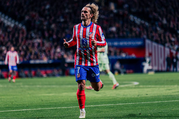 Griezmann san bằng kỷ lục của Messi khi ra sân ở trận đấu với Barca ở La Liga