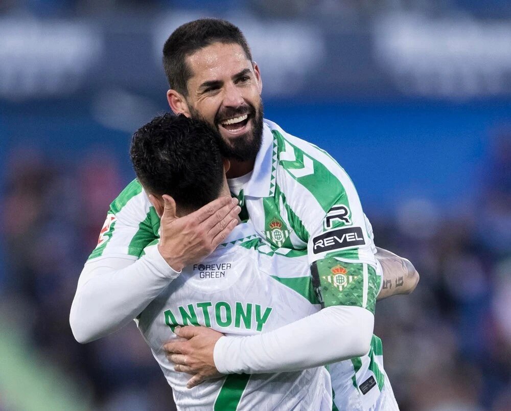 Góc nhìn: Antony thức tỉnh Isco, nâng tầm Betis - Ảnh 1.