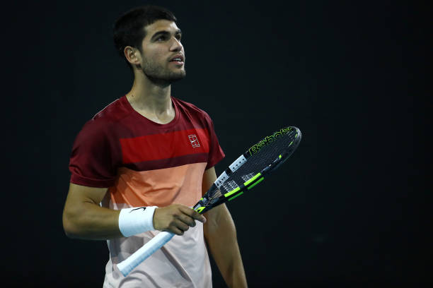 Carrlos Alcaraz bị loại ngay vòng 2 Miami Masters 2025