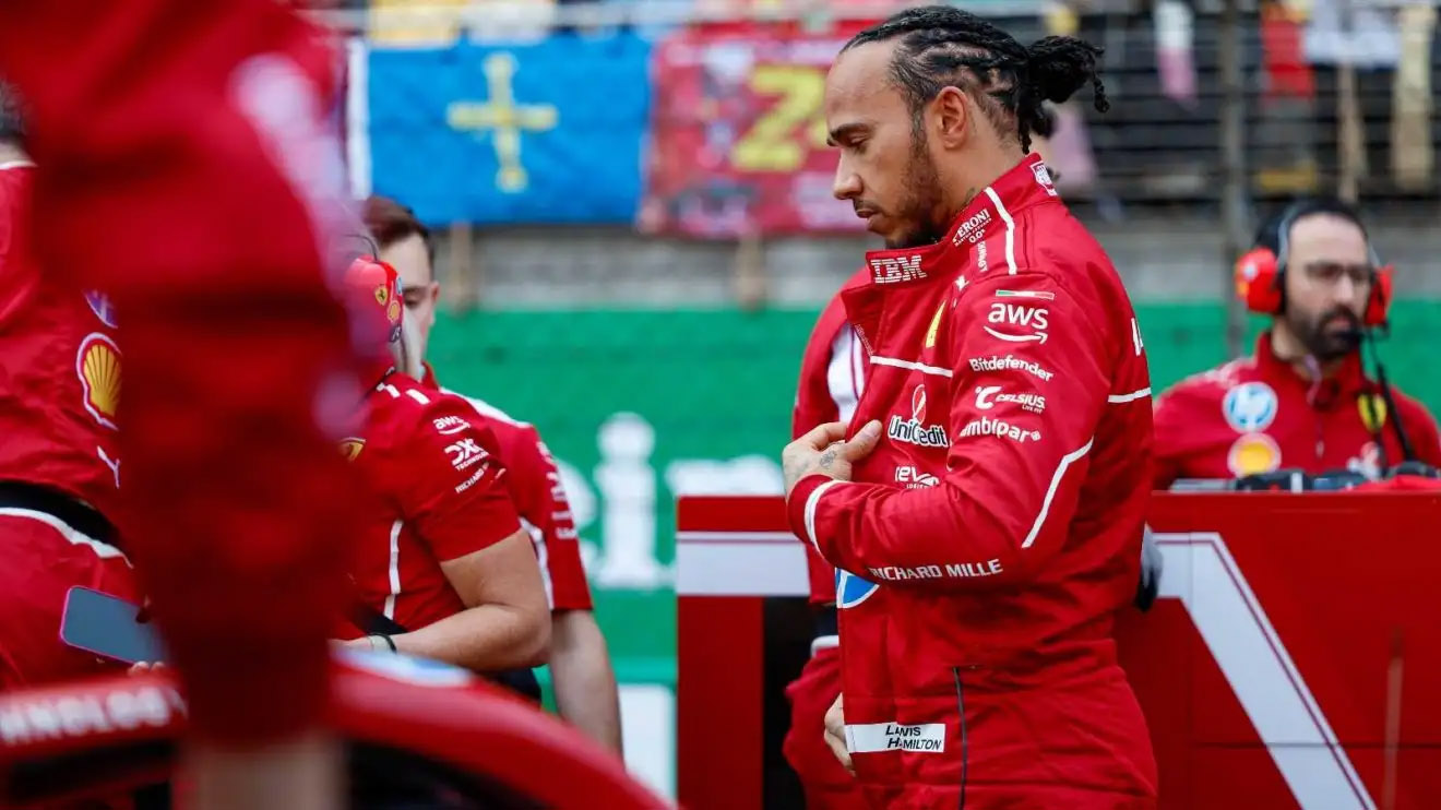 Lewis Hamilton khởi đầu chật vật cùng Ferrari: Giấc mơ tan vỡ?