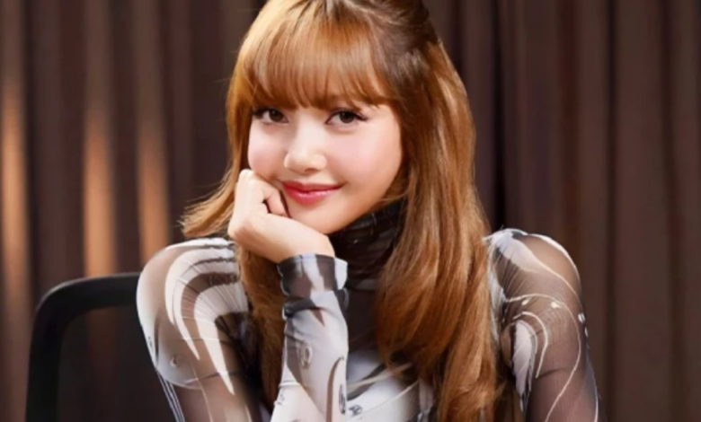 Lisa Blackpink: Áp lực tột độ và những lần thoát hiểm fan cuồng sau ánh hào quang - Ảnh 1.