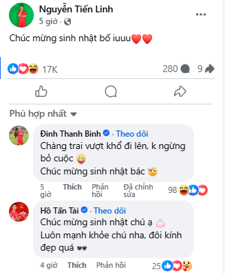 đồng đội chúc mừng sinh nhật bố của Tiến Linh