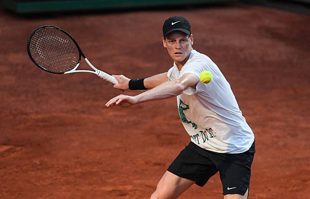 Jannik Sinner thắng dễ ở trận ra quân tại Rome Masters 2025 sau khi mãn hạn treo giò vì doping Jannik Sinner thắng dễ ở trận ra quân tại Rome Masters 2025 sau khi mãn hạn treo giò vì doping