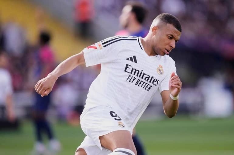 TRỰC TIẾP bóng đá Barcelona 4-3 Real Madrid: Mbappe lập hat-trick - Ảnh 3.