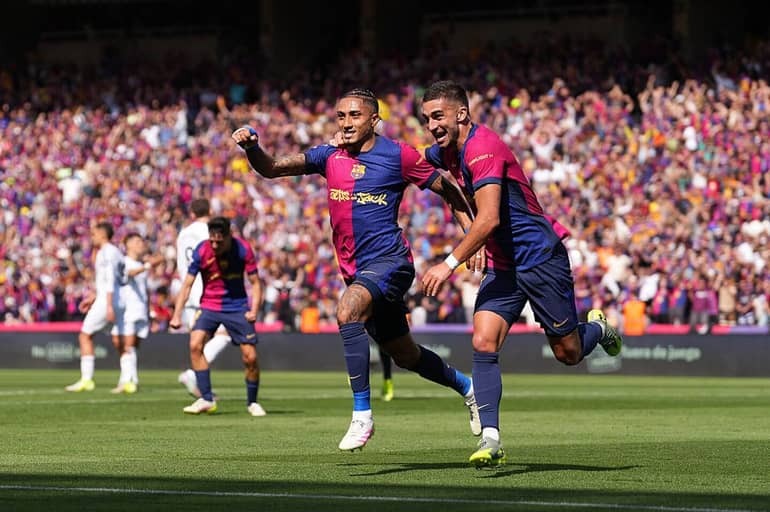 TRỰC TIẾP bóng đá Barcelona 4-2 Real Madrid: Mbappe lập cú đúp, Yamal và Raphinha đáp trả - Ảnh 3.