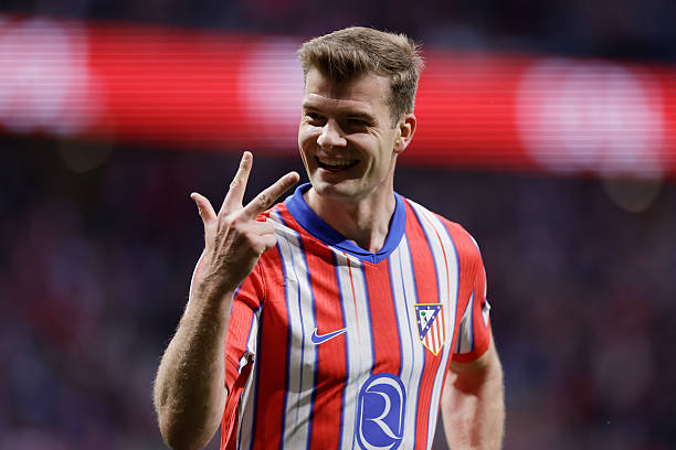 Alexander Sørloth lập hat-trick sớm nhất lịch sử La Liga Alexander Sørloth lập hat-trick sớm nhất lịch sử La Liga