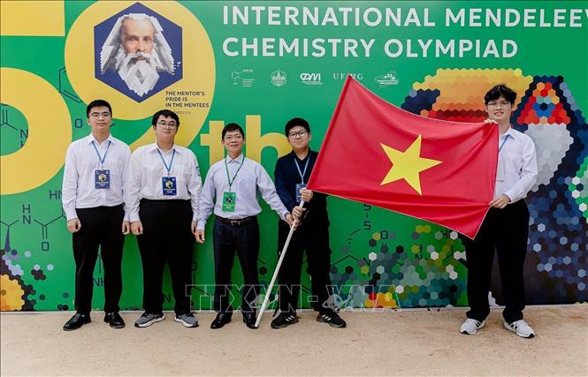 Cả 4 học sinh Việt Nam đều giành huy chương tại “Kỳ thi Hóa học khó nhất hành tinh”: Olympic Hóa học Quốc tế Mendeleev - Ảnh 2. Cả 4 học sinh Việt Nam đều giành huy chương tại “Kỳ thi Hóa học khó nhất hành tinh”: Olympic Hóa học Quốc tế Mendeleev - Ảnh 2.