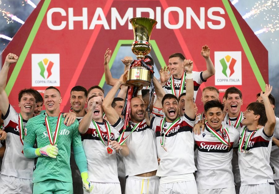 Hạ Milan ở Cúp Ý, Bologna giành danh hiệu đầu tiên sau 51 năm - Ảnh 1.
