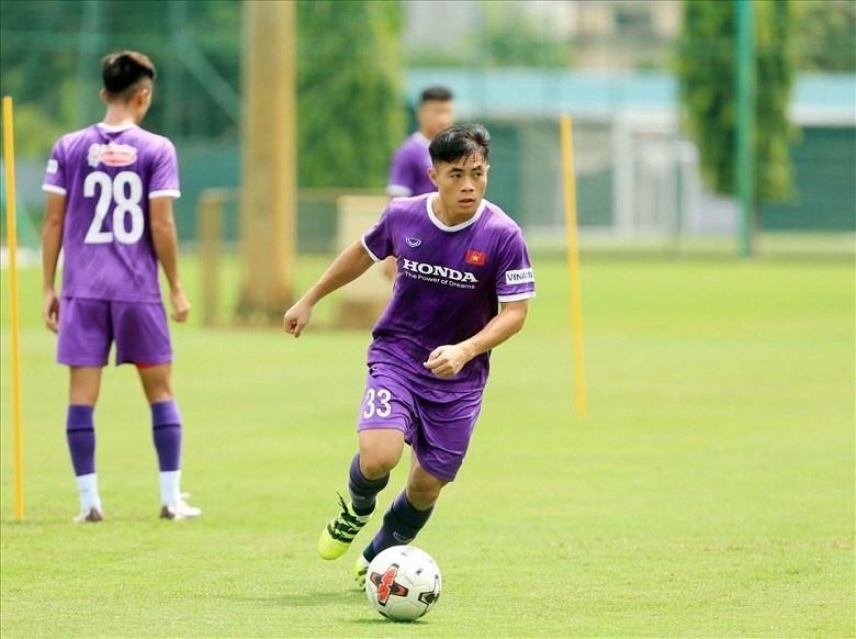 Sao Nam Định tỏa sáng, HLV Kim Sang Sik có lựa chọn sáng giá thay thế Ngọc Tân - Ảnh 2.