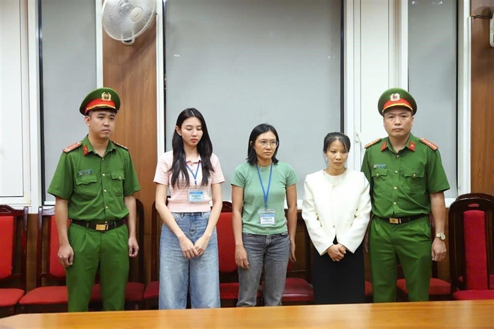 Nguyễn Thúc Thuỳ Tiên bị khởi tố: Cái giá phải trả khi biến danh Hoa hậu thành công cụ tiếp thị - Ảnh 1.