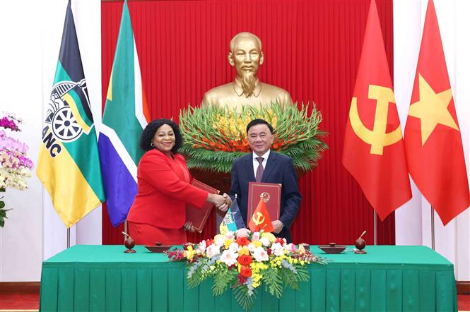 Thường trực Ban Bí thư Trần Cẩm Tú hội đàm với Phó Tổng Thư ký thứ nhất Đảng Đại hội Dân tộc Phi  - Ảnh 5.