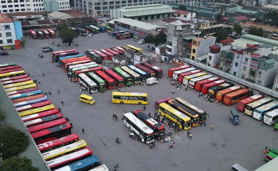 TP. Hồ Chí Minh muốn chuyển đổi số toàn diện trong cấp giấy phép, phù hiệu kinh doanh vận tải - Ảnh 1.