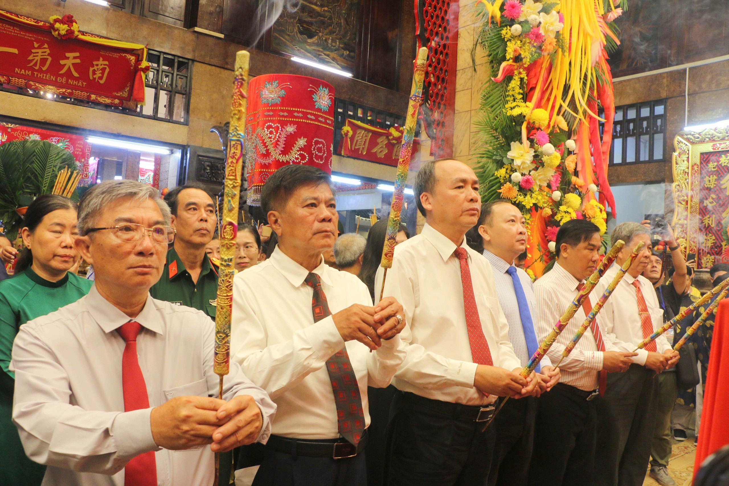 Hình ảnh: Khai mạc Lễ hội Vía Bà Chúa Xứ Núi Sam năm 2025 - Ảnh 1.