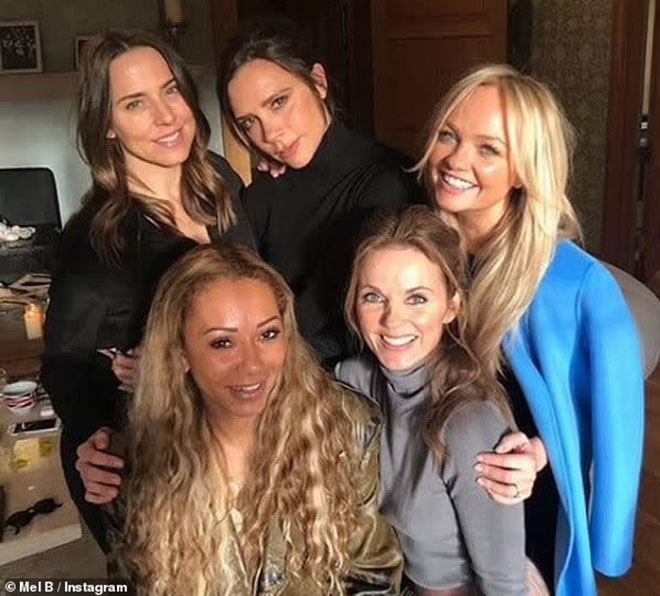 Spice Girls tái hợp lưu diễn toàn cầu kỷ niệm 30 năm, vắng Victoria Beckham - Ảnh 2.