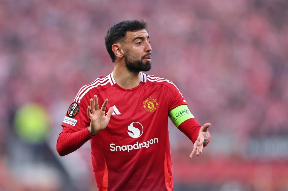 MU sẽ sử dụng Bruno Fernandes thế nào để thắng Tottenham? - Ảnh 1.