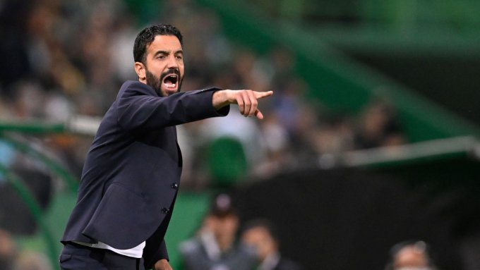 Các trận chung kết Europa League của MU: Vinh quang của Mourinho, nỗi đau của Solskjaer - Ảnh 3.
