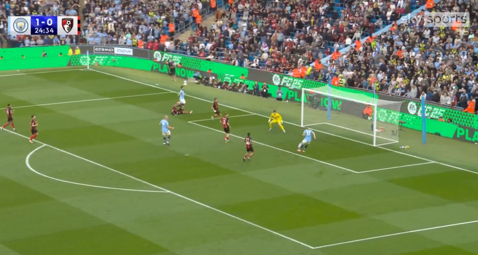 De Bruyne bỏ lỡ cơ hội khó tin, đến vợ con cũng ngỡ ngàng - Ảnh 1.