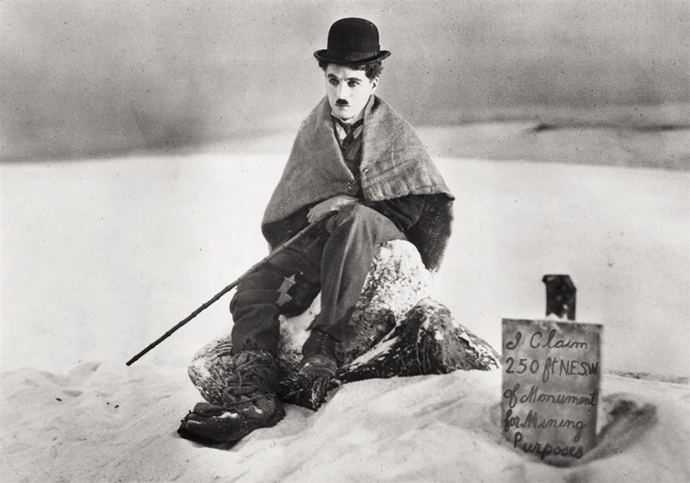 Charlie Chaplin và tầm vóc của &quot;The Gold Rush&quot; qua 100 năm - Ảnh 1.