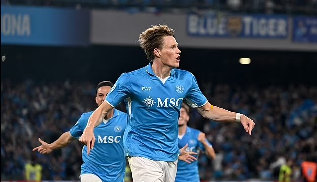 Hai cựu sao MU rực sáng giúp Napoli vô địch Serie A - Ảnh 1.