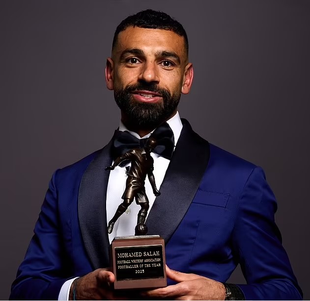 Salah quyết phá kỷ lục và làm nên lịch sử với Liverpool khi nhận giải thưởng cá nhân danh giá - Ảnh 1.
