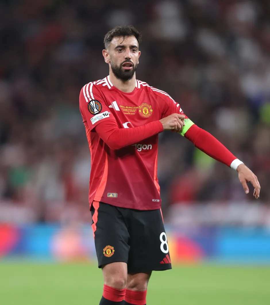 MU rối loạn: Cầu thủ muốn Bruno Fernandes ở lại, hai ngôi sao sắp bị bán - Ảnh 1.
