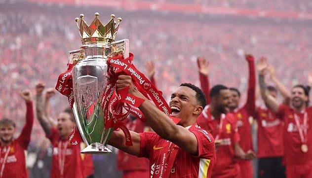Trent Alexander-Arnold bật khóc chia tay Liverpool sau danh hiệu Premier League - Ảnh 4.