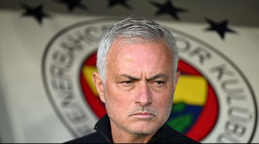 Jose Mourinho lại nổi giận, công kích báo chí Thổ Nhĩ Kỳ - Ảnh 2.
