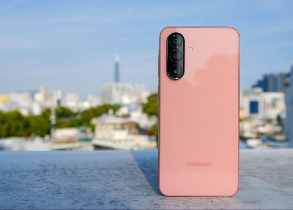 Sau giờ làm, bật chế độ 'awesome' cùng Galaxy A Series và AI Gemini Live - Ảnh 1.