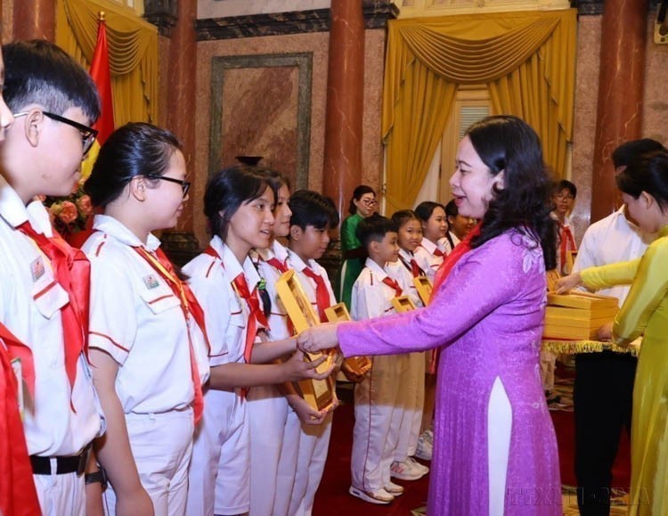 Tháng hành động vì trẻ em và Ngày Quốc tế Thiếu nhi 1/6: Tạo môi trường sống an toàn, lành mạnh để trẻ em phát triển toàn diện - Ảnh 5.