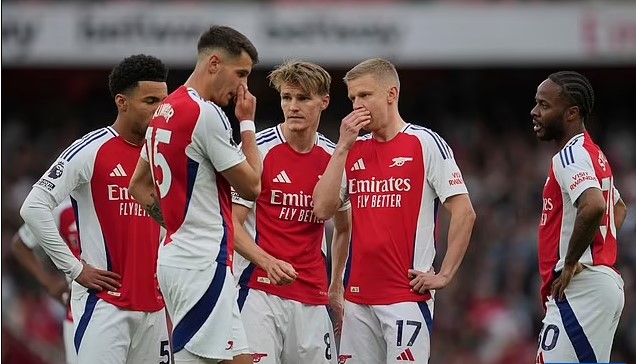 Dùng đội hình mạnh nhất, Arsenal vẫn thua ngược trước thềm đại chiến với PSG - Ảnh 1.