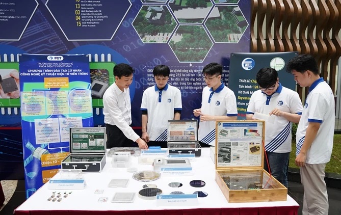 Thêm các trường thành viên của Đại học Quốc gia Hà Nội mở ngành đào tạo công nghệ bán dẫn từ năm 2025 - Ảnh 1. Thêm các trường thành viên của Đại học Quốc gia Hà Nội mở ngành đào tạo công nghệ bán dẫn từ năm 2025 - Ảnh 1.