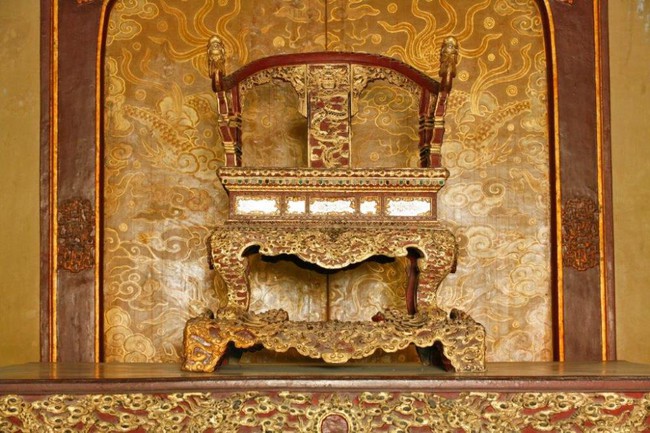 Huế báo cáo kết quả triển khai công tác khắc phục vụ việc bảo vật quốc gia “Ngai vua triều Nguyễn” bị xâm hại - Ảnh 1.