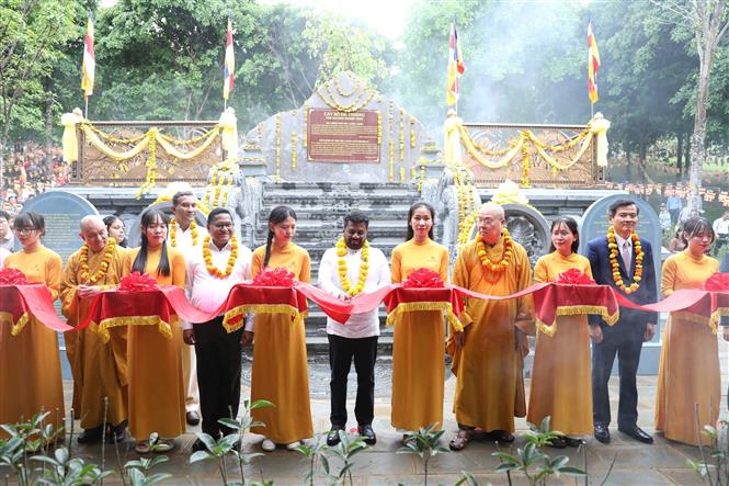 Tổng thống Sri Lanka Anura Kumara Disanayaka thăm chùa Bái Đính - Ảnh 2.