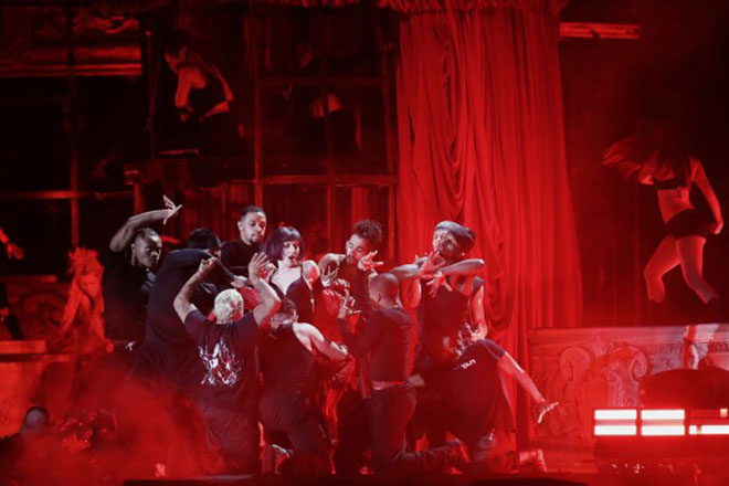 Lady Gaga khuấy động bãi biển Copacabana với buổi hòa nhạc miễn phí lịch sử dành riêng cho fan - Ảnh 5.