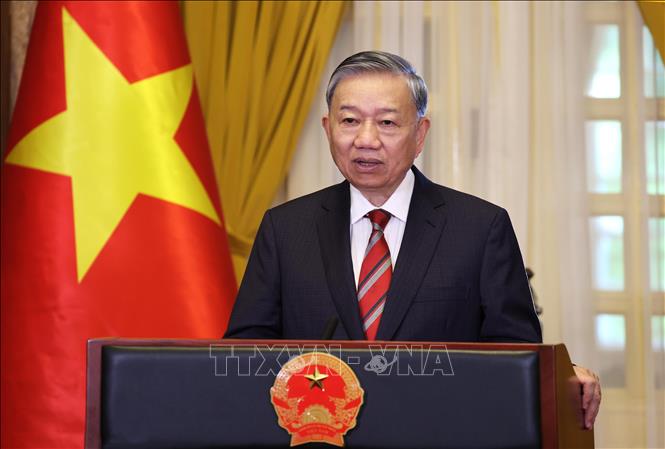 Bài viết của Tổng Bí thư Tô Lâm: Đột phá thể chế, pháp luật để đất nước vươn mình - Ảnh 1. Bài viết của Tổng Bí thư Tô Lâm: Đột phá thể chế, pháp luật để đất nước vươn mình - Ảnh 1.