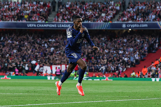Dembele ghi bàn duy nhất, giúp PSG đánh bại Arsenal 1-0 ở bán kết lượt đi cúp C1 Dembele ghi bàn duy nhất, giúp PSG đánh bại Arsenal 1-0 ở bán kết lượt đi cúp C1
