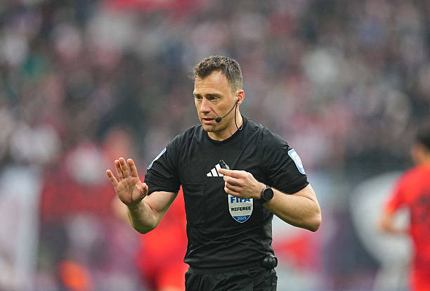 Trọng tài Felix Zwayer bắt chính trận PSG vs Arsenal Trọng tài Felix Zwayer bắt chính trận PSG vs Arsenal