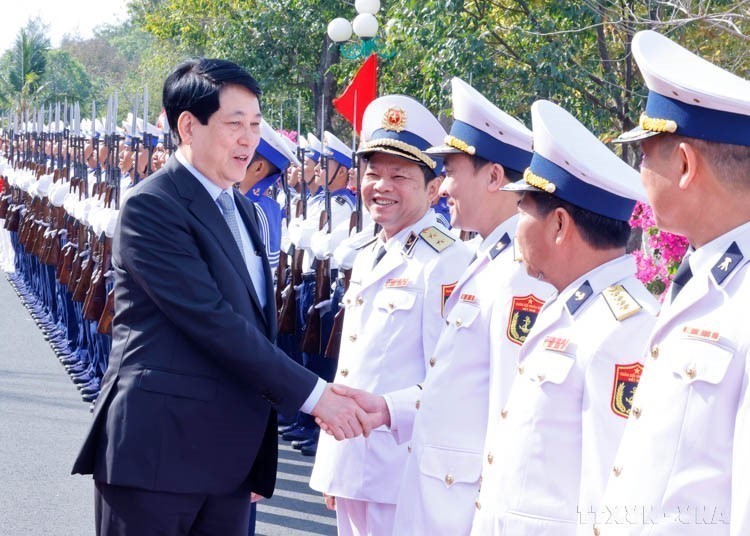 Hải quân nhân dân Việt Nam 70 năm hoàn thành xuất sắc nhiệm vụ bảo vệ chủ quyền Tổ quốc - Ảnh 2. Hải quân nhân dân Việt Nam 70 năm hoàn thành xuất sắc nhiệm vụ bảo vệ chủ quyền Tổ quốc - Ảnh 2.